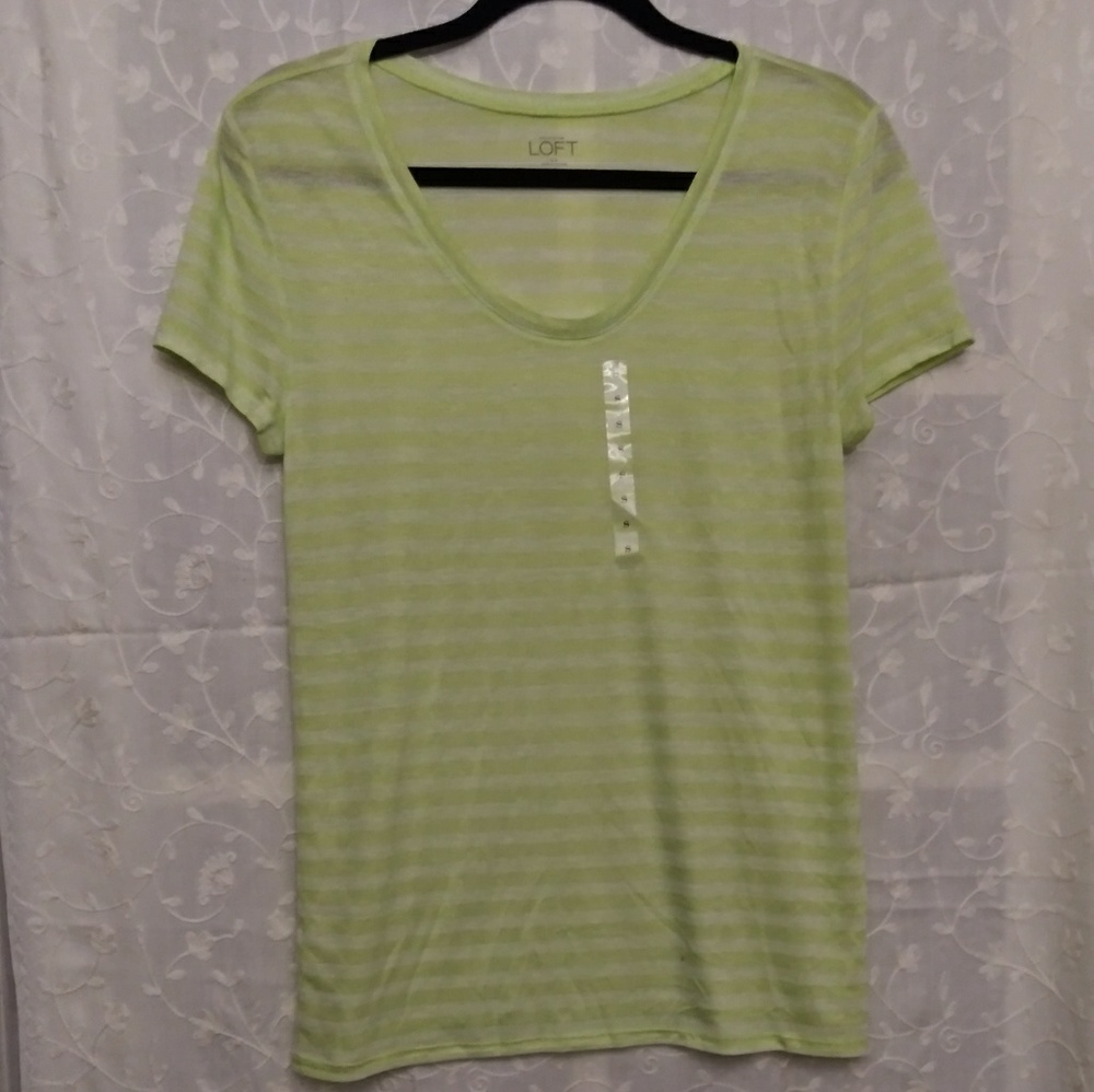 ✨NWOT✨Loft green t-shirt sz Small